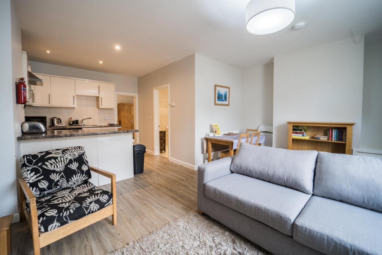 Апартаменты Trinity Mews Торки Экстерьер фото