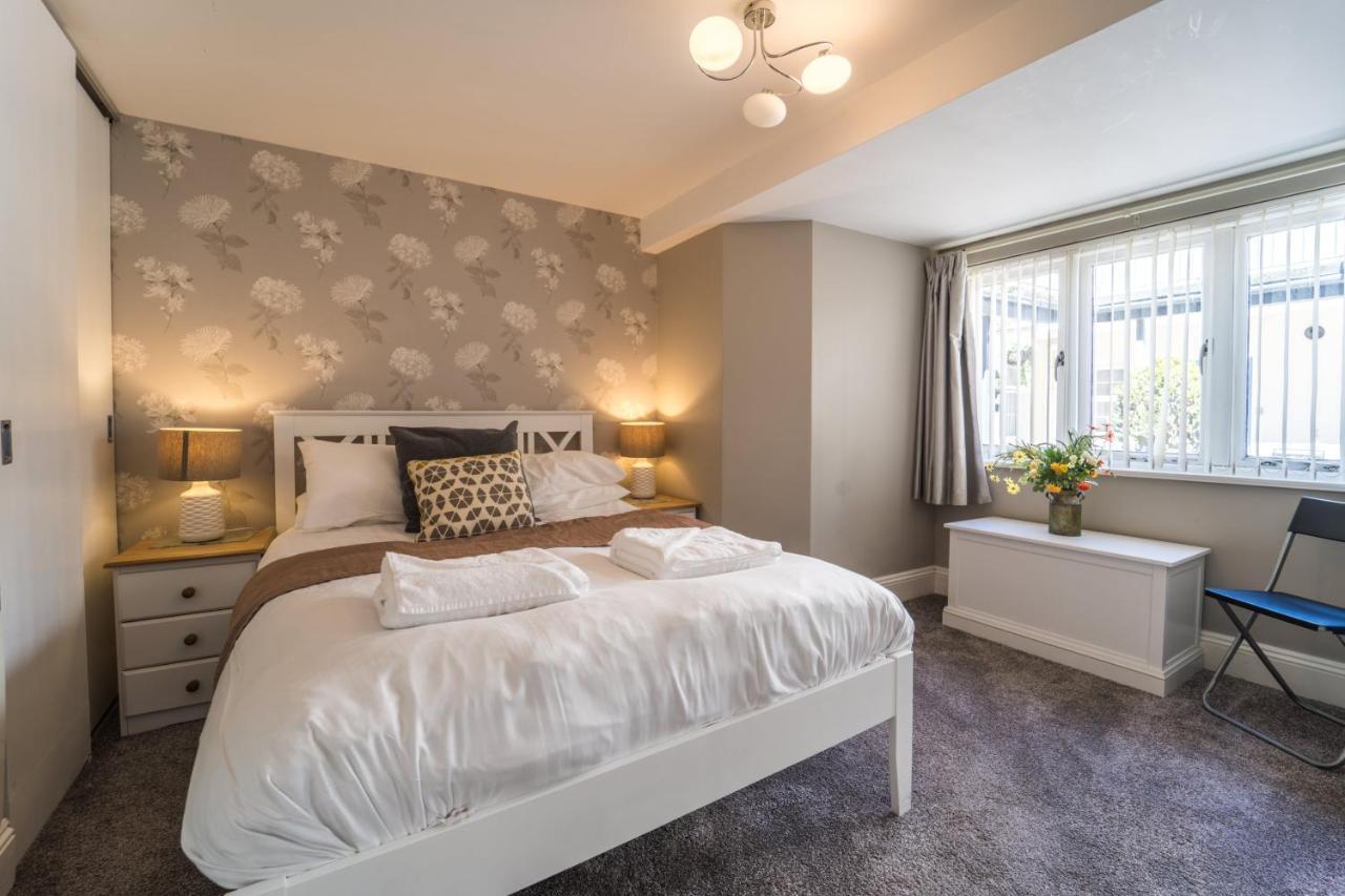 Апартаменты Trinity Mews Торки Экстерьер фото