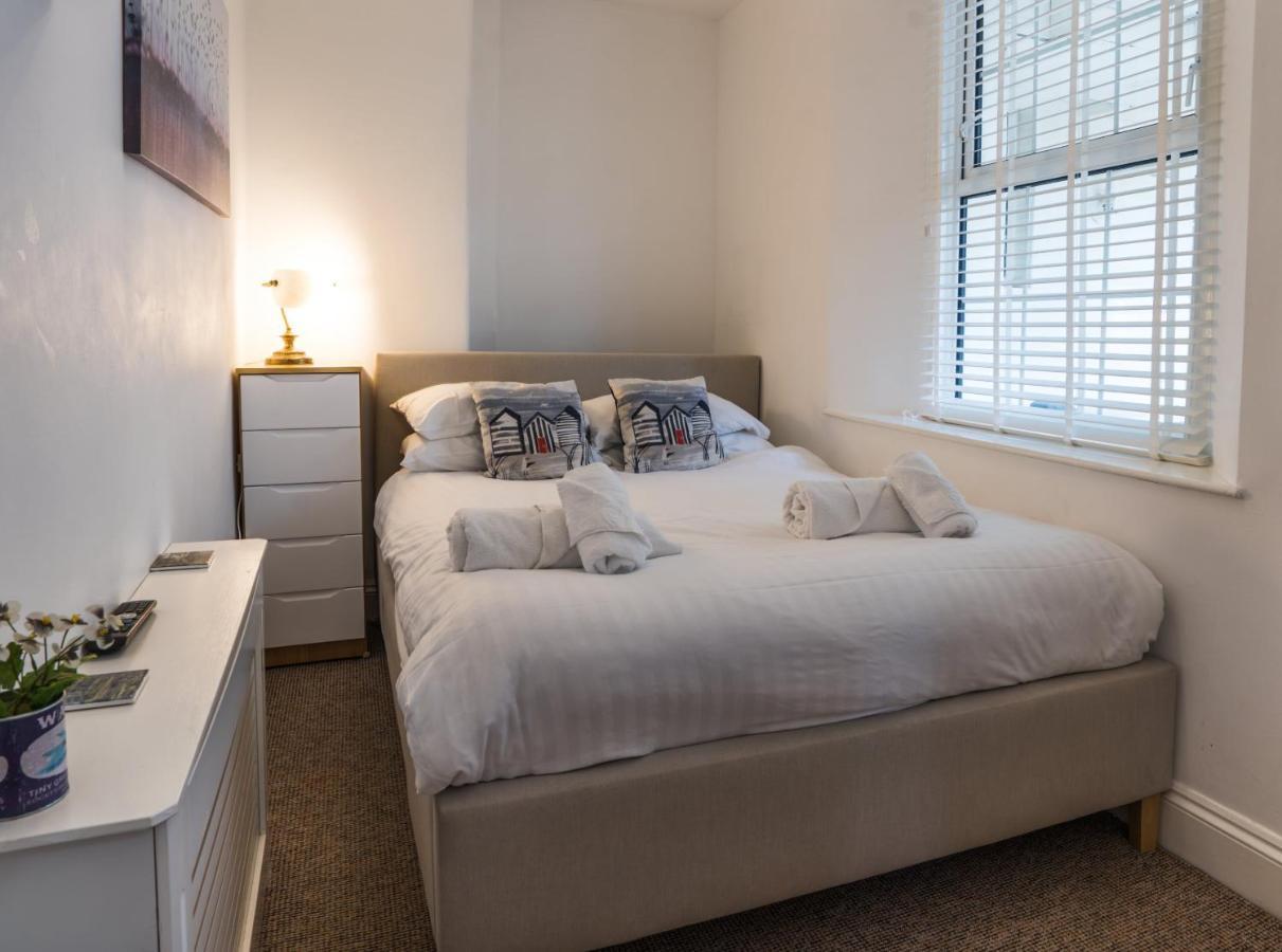 Апартаменты Trinity Mews Торки Экстерьер фото