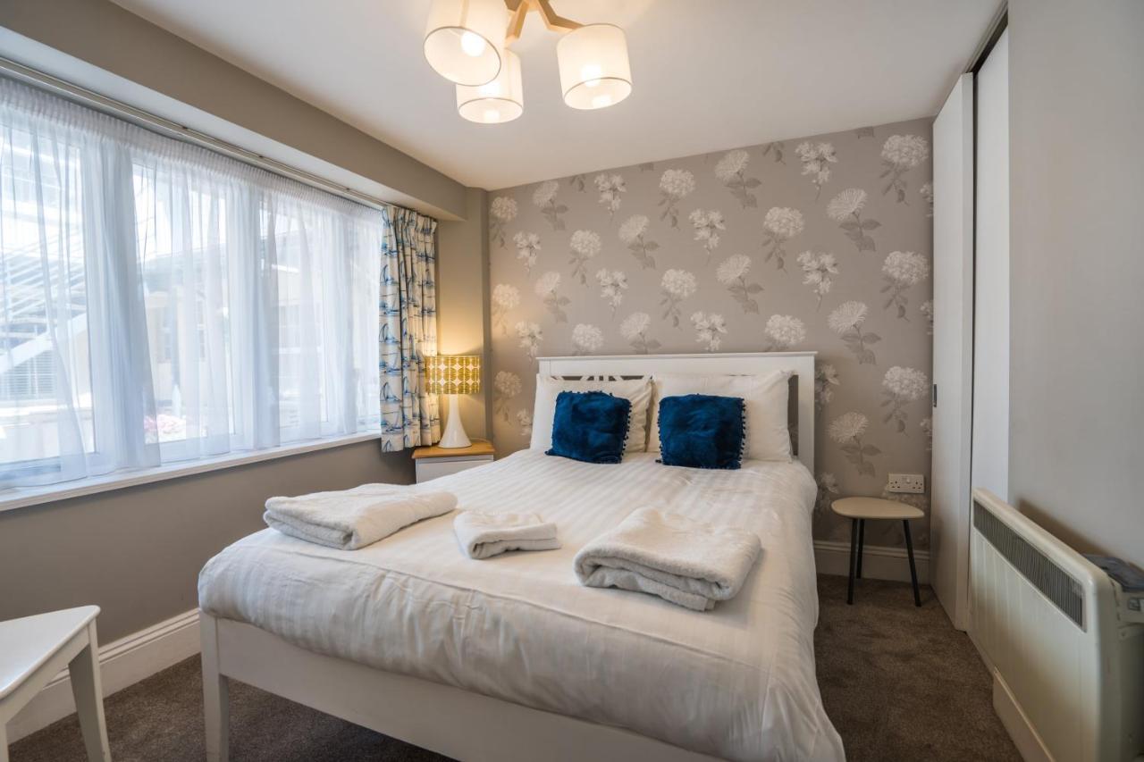Апартаменты Trinity Mews Торки Экстерьер фото