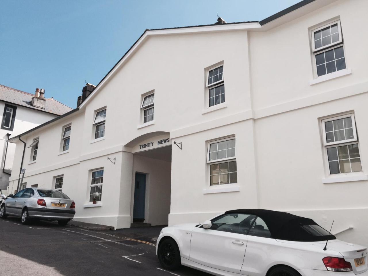 Апартаменты Trinity Mews Торки Экстерьер фото